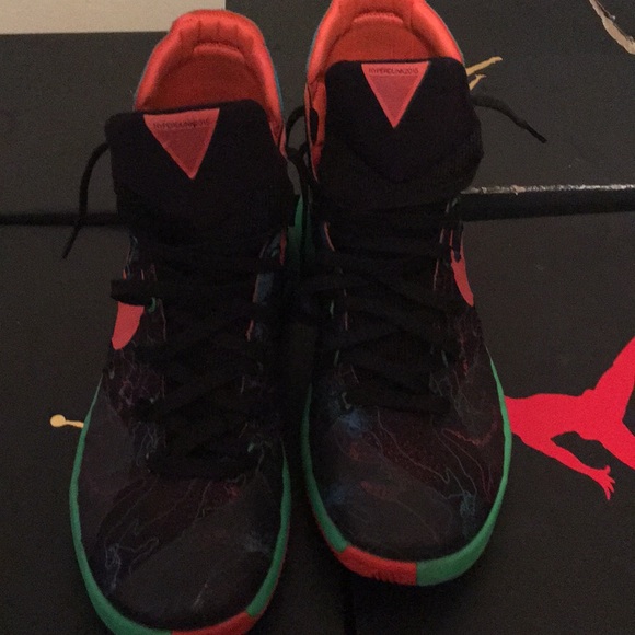 Nike Hyperdunk 2015 PRM Basketball Shoes - Picture 4 of 8